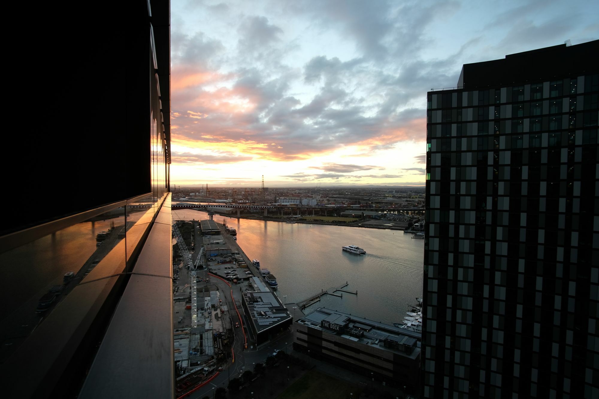 889 On Collins Waterfront Apartment Melbourne City Exterior foto